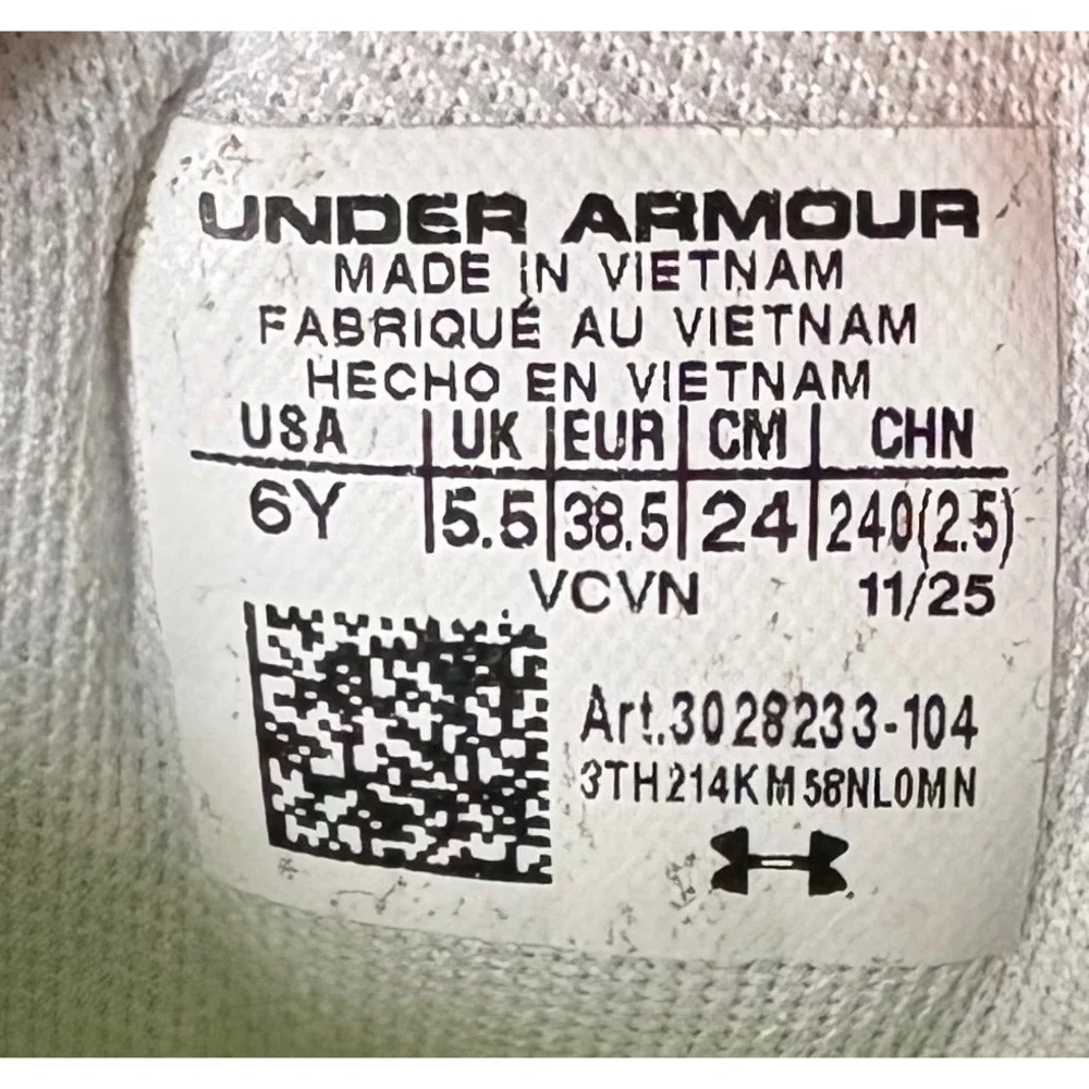 Under Armour Size 6Y Blur Select Low MC White Silver Football Cleats 3028233-104